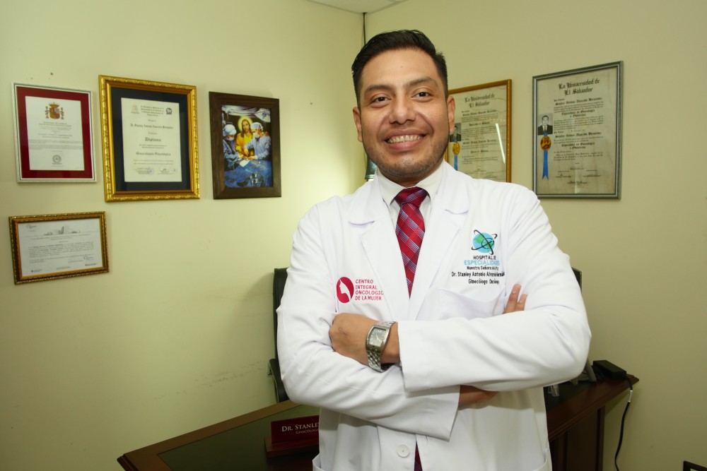 Dr. Stanley Antonio Alvarado Hernandez 